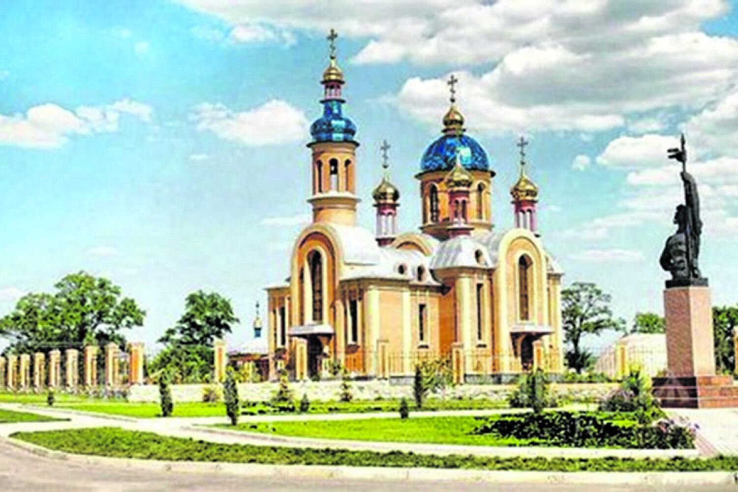 71 річний майстер зведення церковних куполів Віталій Теличко - фото pic_4d502a84d797da515c6f1e9af1d2c832_1920x9000_1.jpg
