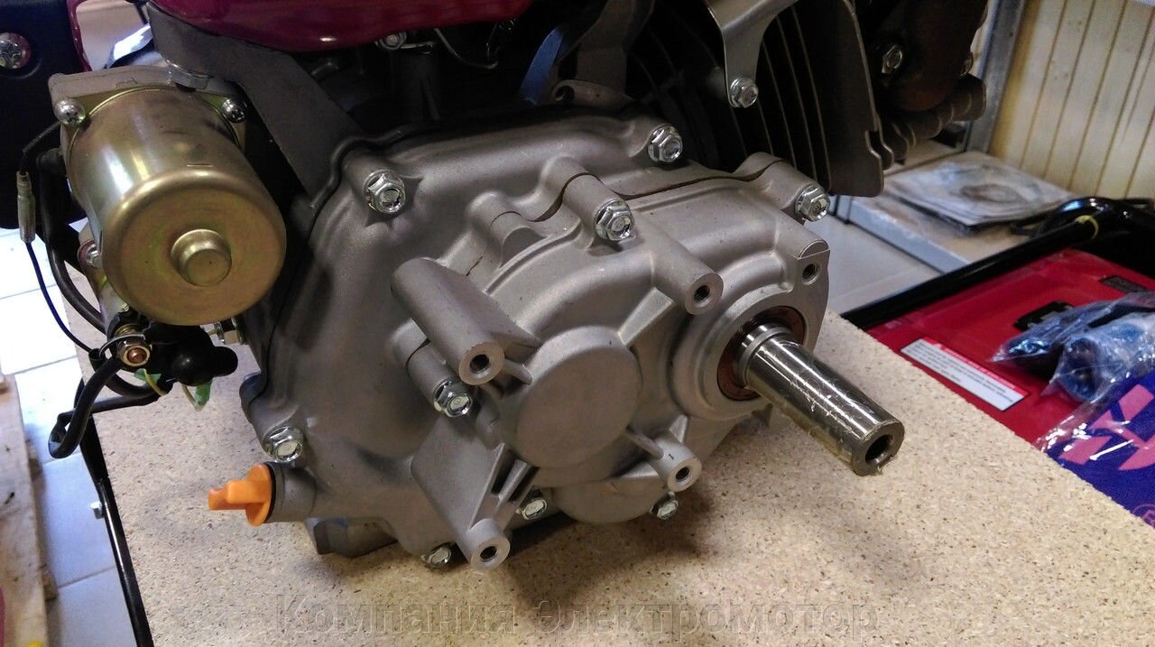 Двигатель бензиновый WEIMA WM190FE-L (R)