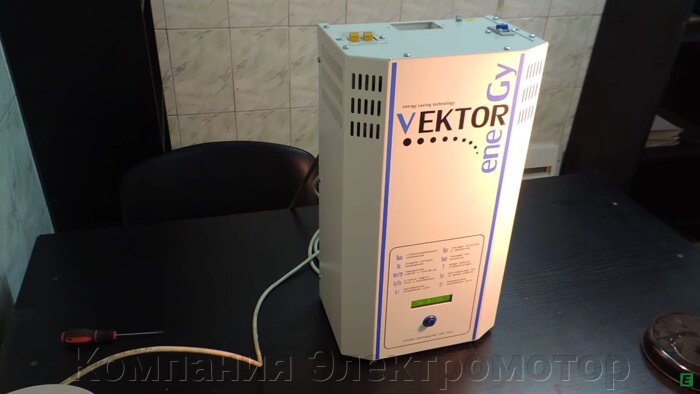 Стабилизатор напряжения VEKTOR ENERGY VNT-18000 Trust