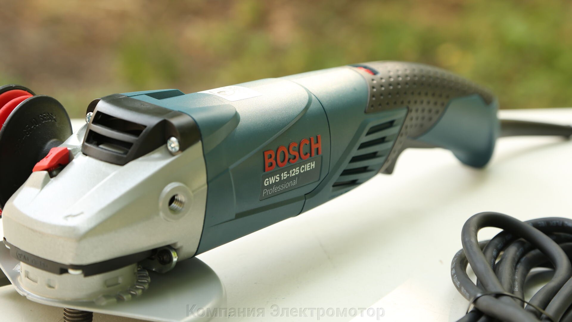 Угловая шлифмашина Bosch GWS 15-125 CIEH