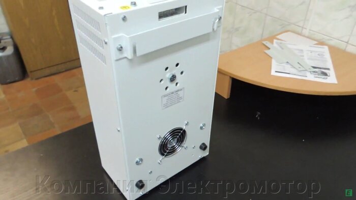 Стабилизатор напряжения VEKTOR ENERGY VNL-18000 Lux (+PH420)