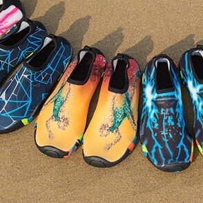 Обувь для купания (аквашузы): комфорт и безопасность - фото pic_5a5a98f2754ba703ad2a9683265b67fd_1920x9000_1.jpg