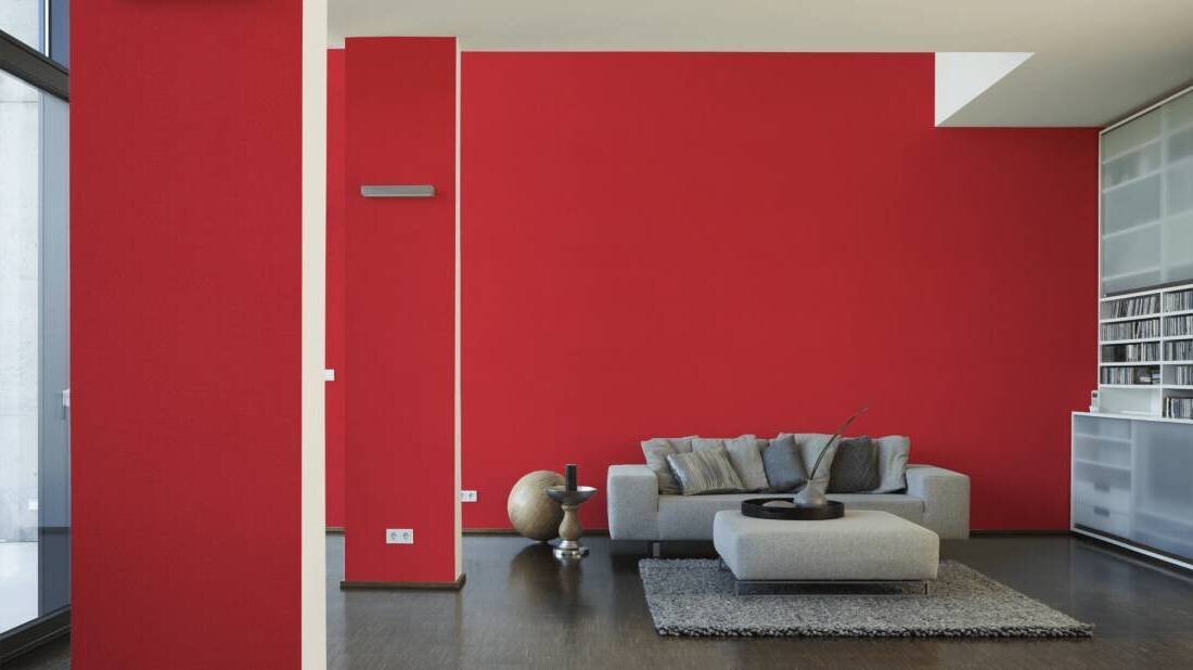 Яркие красные однотонные обои в гостиную и зал, винил горячего тиснения на флизелиновой основе, немецкого производства