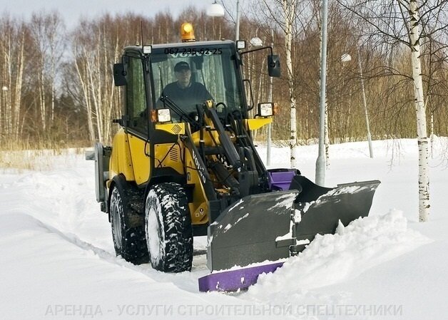 Послуги з видалення снігу - обладнання для видалення снігу - фото pic_216cbe90149d44926e0dbb15b528a99f_1920x9000_1.jpg
