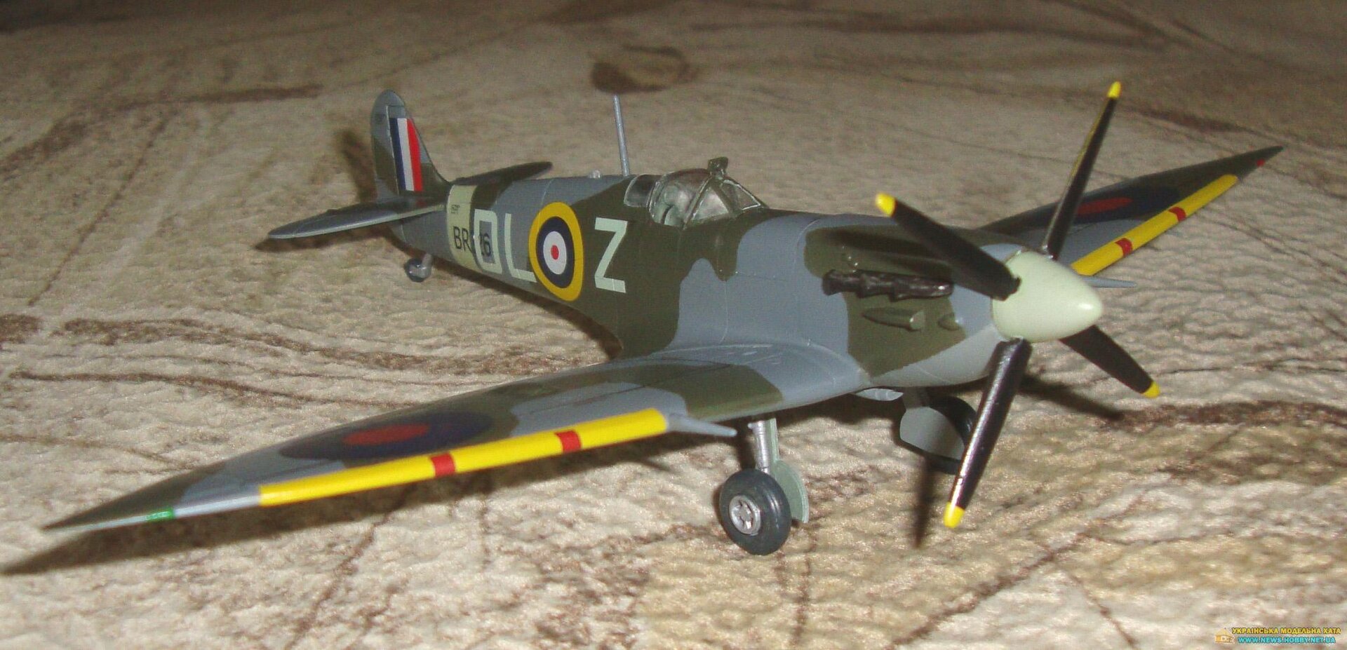 Spitfire Mk.VI Italeri No1307 - фото pic_8ba6c2e8e32807d58ff8775b2bd21c18_1920x9000_1.jpg