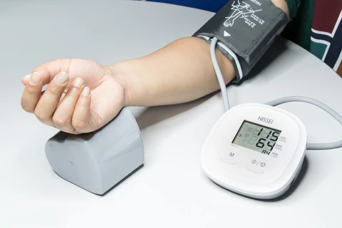 Апарат для вимірювання тиску крові Nissei DS-11 з дисплеєм і манжетою