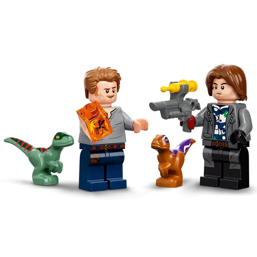 LEGO Dinosaurs Jurassic World - Atrociraptor: Motorcycle Chase (76945) Кількість деталей 169 шт.